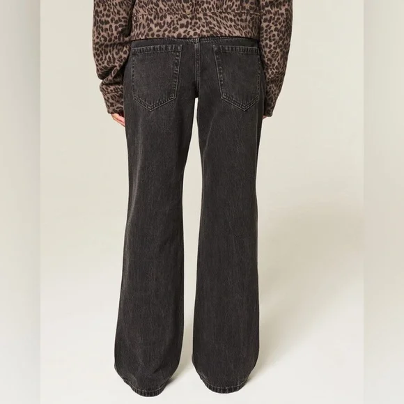 Hollister Low-Rise Washed Black Baggy Jeans - Picture 3 of 4